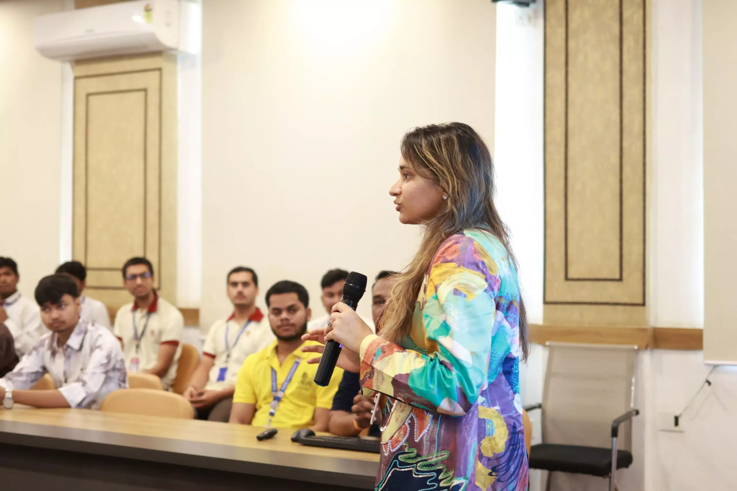 सेज यूनिवर्सिटी भोपाल में 